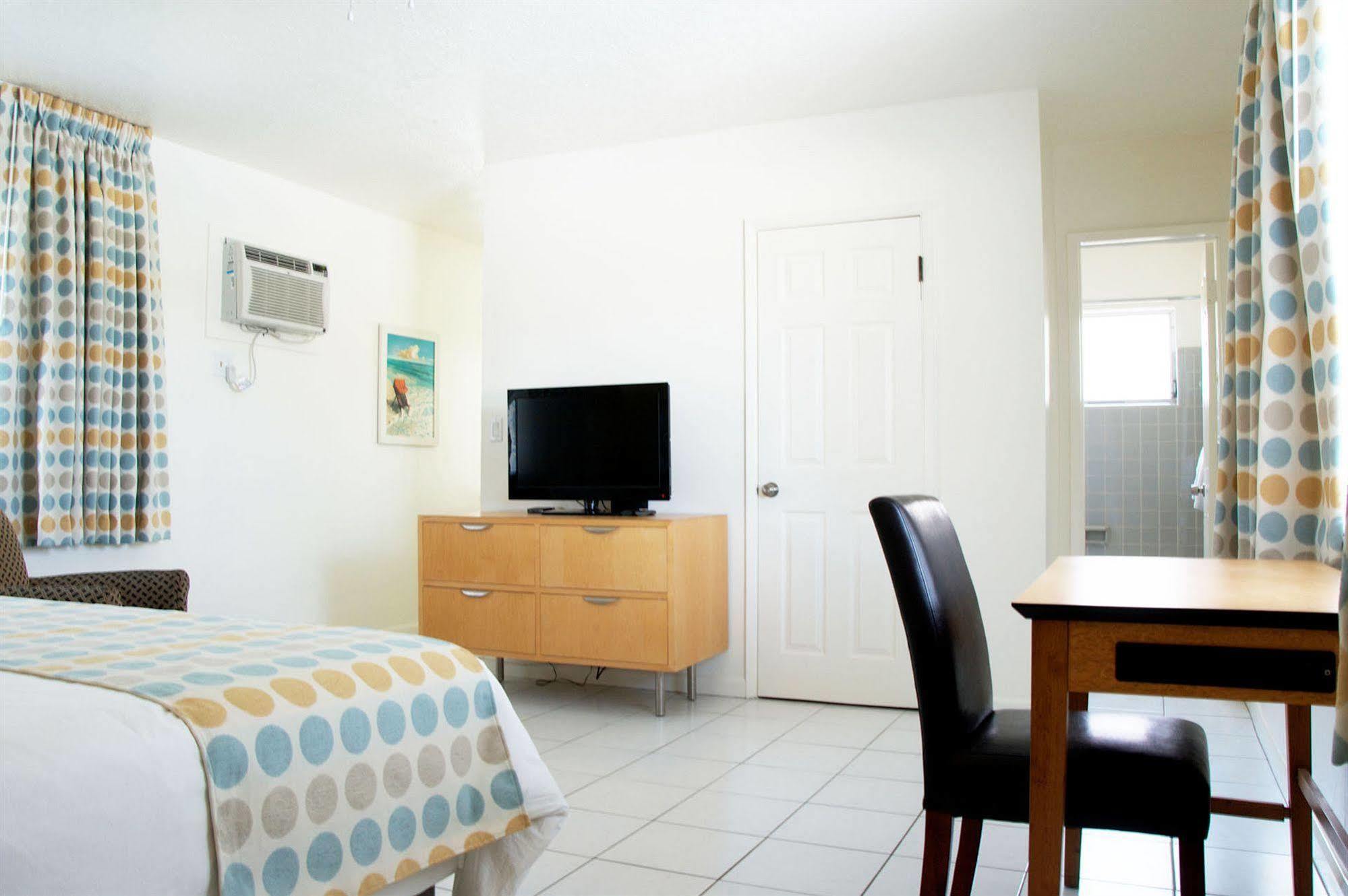 Great Escape Inn Lauderdale-by-the-Sea Exterior photo